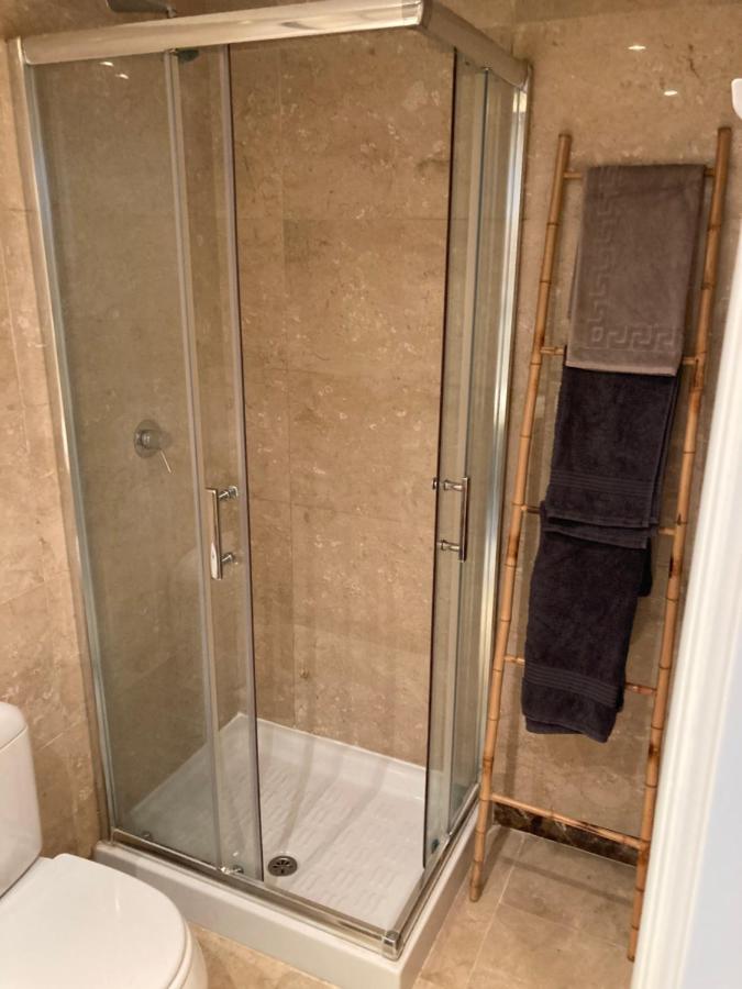 2 Bed Penthouse Apartment Manilva Exterior foto